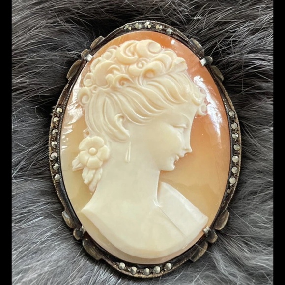 Art Deco Vintage Shell Cameo - Picture 1 of 3